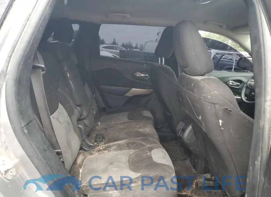 1C4PJLCB6JD510051# 11
