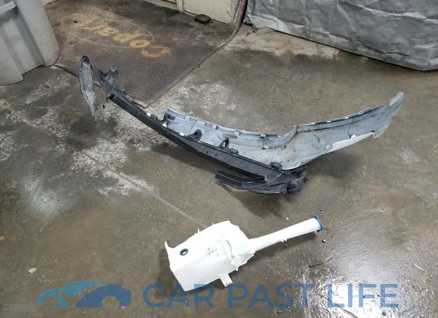5XYPG4A33KG439765# 12