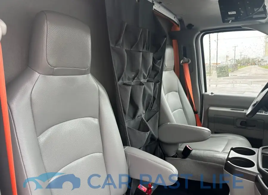 1FDXE4FS8KDC19330# 6