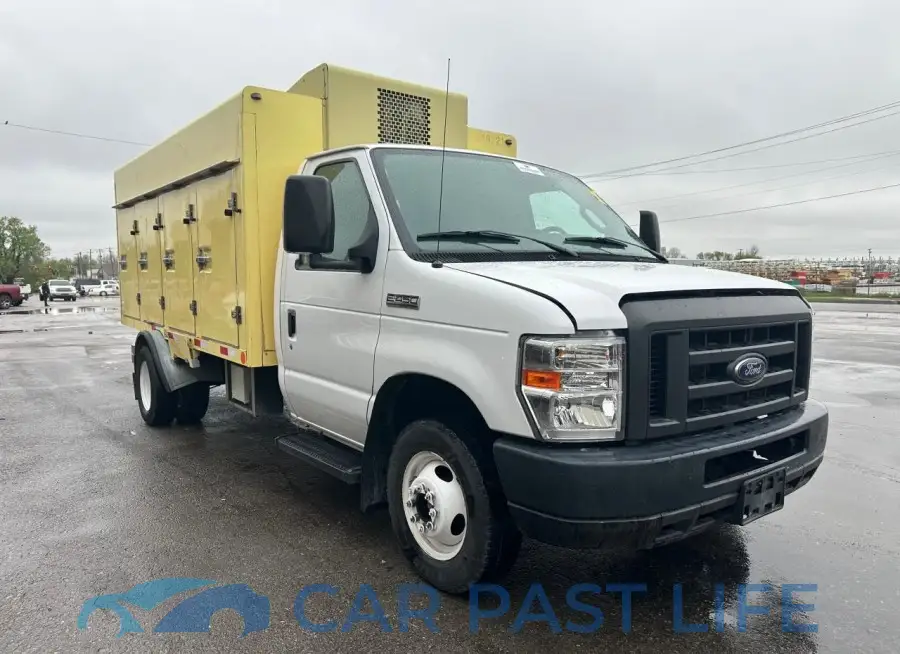 1FDXE4FS8KDC19330# 1