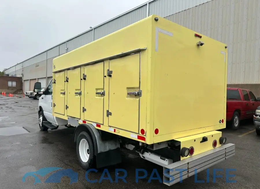 1FDXE4FS8KDC19330# 3