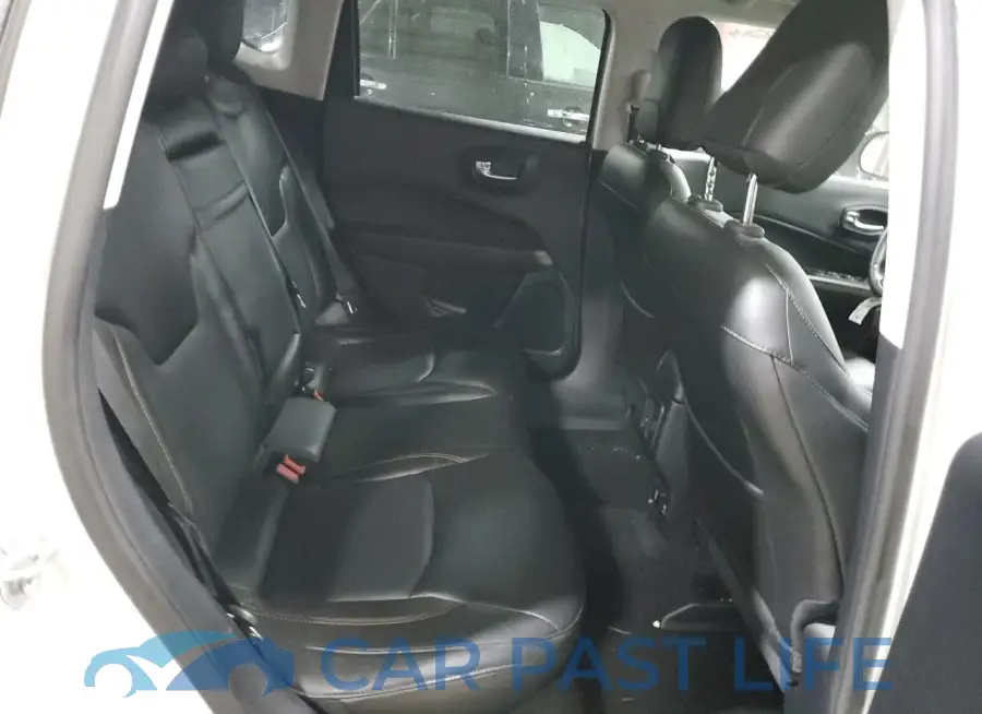 3C4NJDCB4JT396140# 11