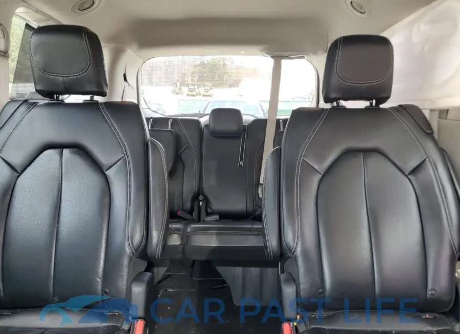 2C4RC1BG8NR194112# 10