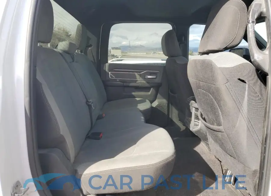 3C6UR5JL3PG514404# 10