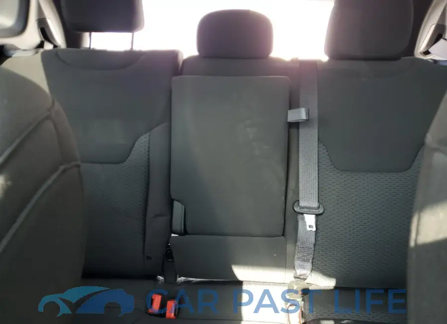 3C4NJDAN0ST519379# 10
