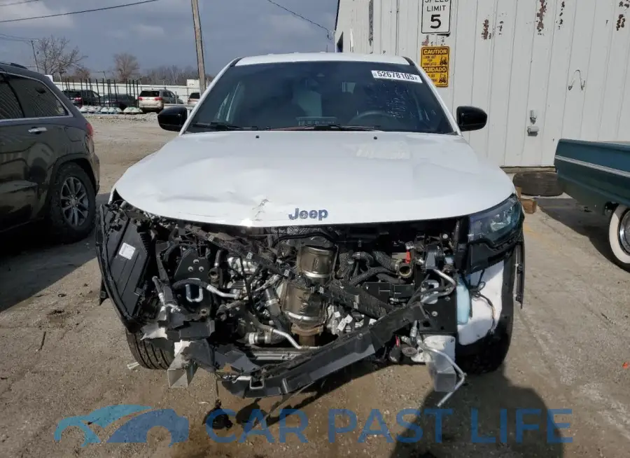 3C4NJDAN0ST519379# 5