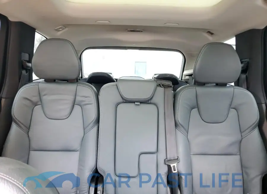 YV4A22PK9L1618947# 10