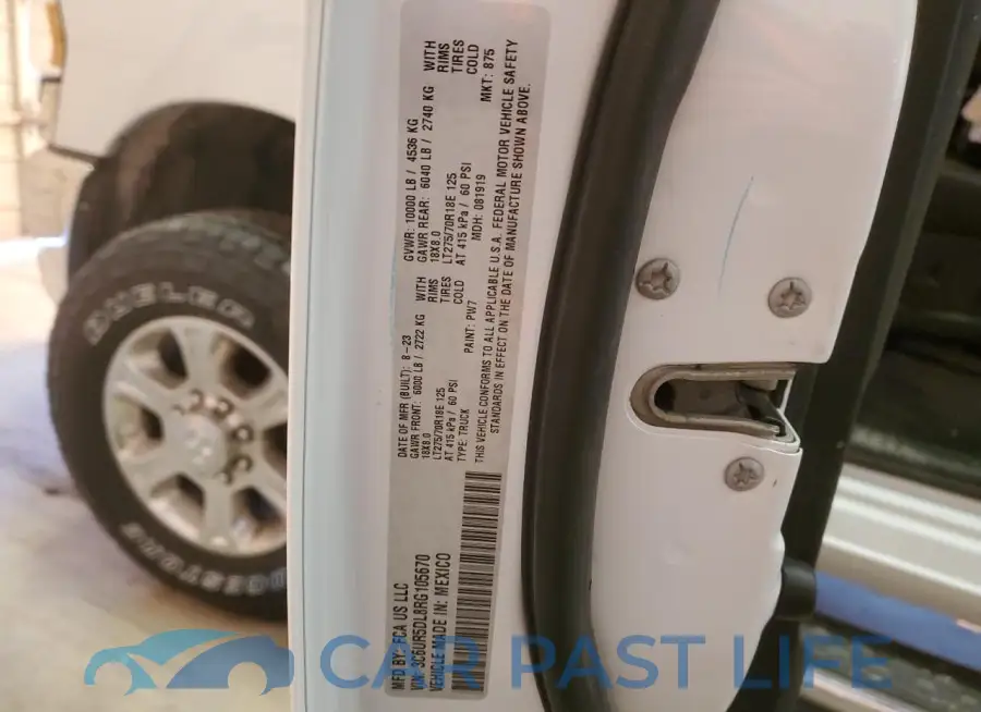 3C6UR5DL8RG105670# 13