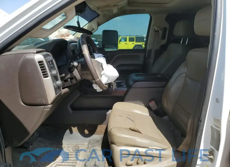 1GT42YE81GF212695# 7
