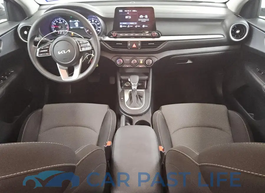 3KPF24AD1RE809623# 8