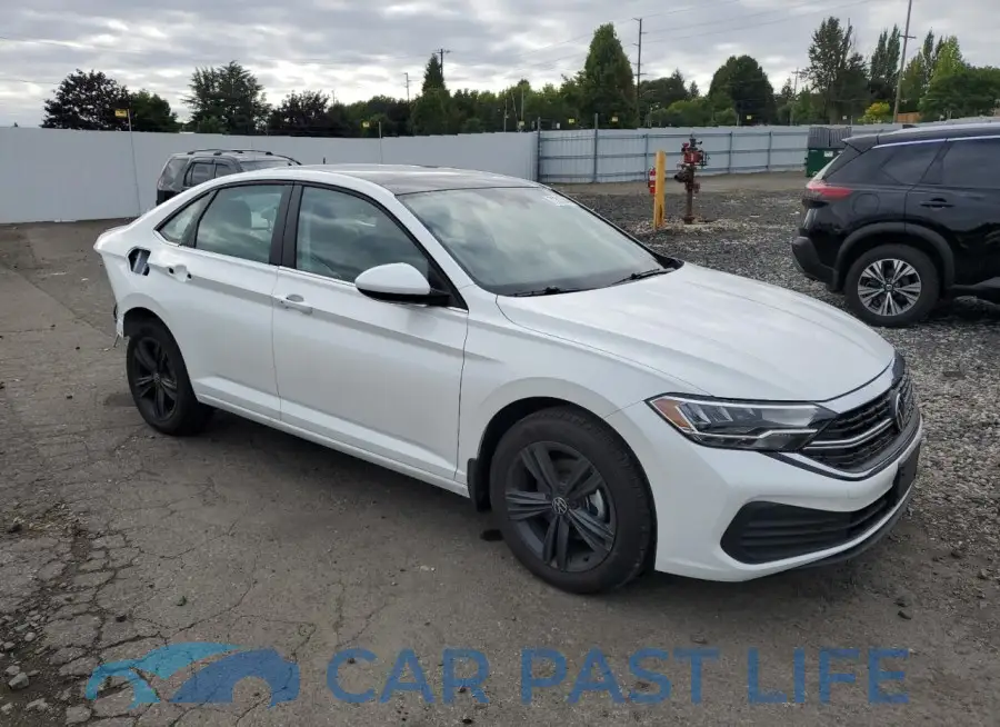 3VW7M7BU7RM016411# 4