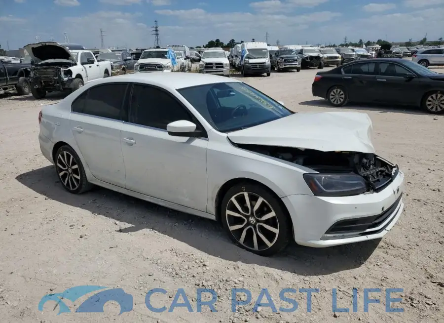 3VW167AJXHM324338# 4