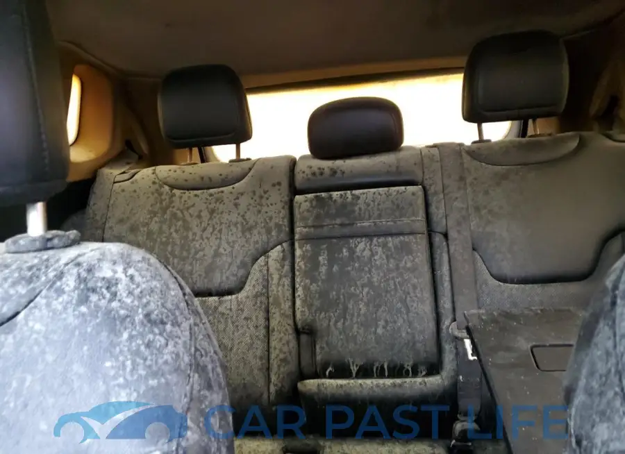 3C4NJDCB2JT432973# 10