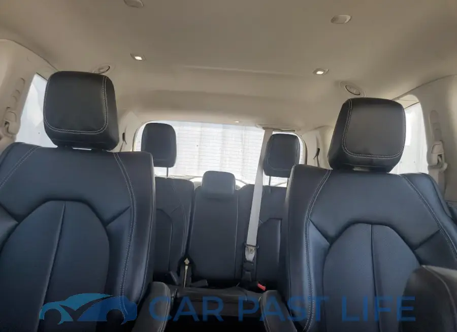 2C4RC1L7XPR592181# 10