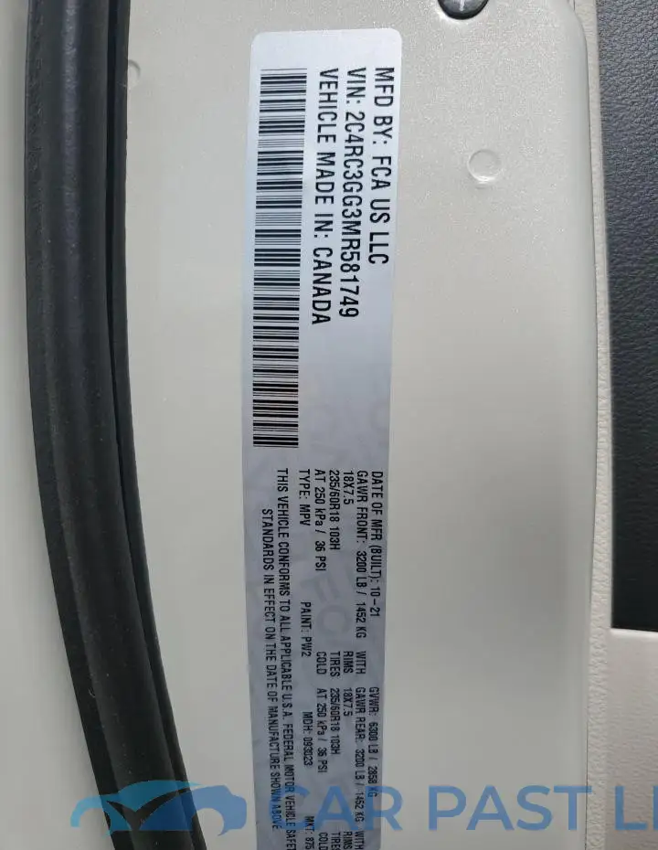 2C4RC3GG3MR581749# 14