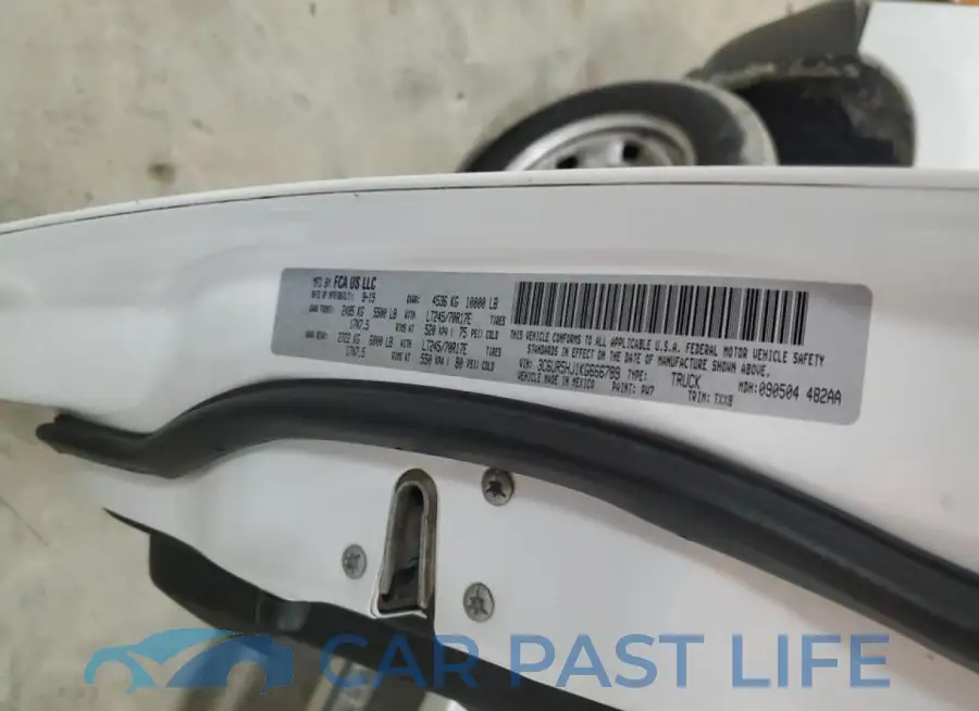3C6UR5HJ1KG666789# 12