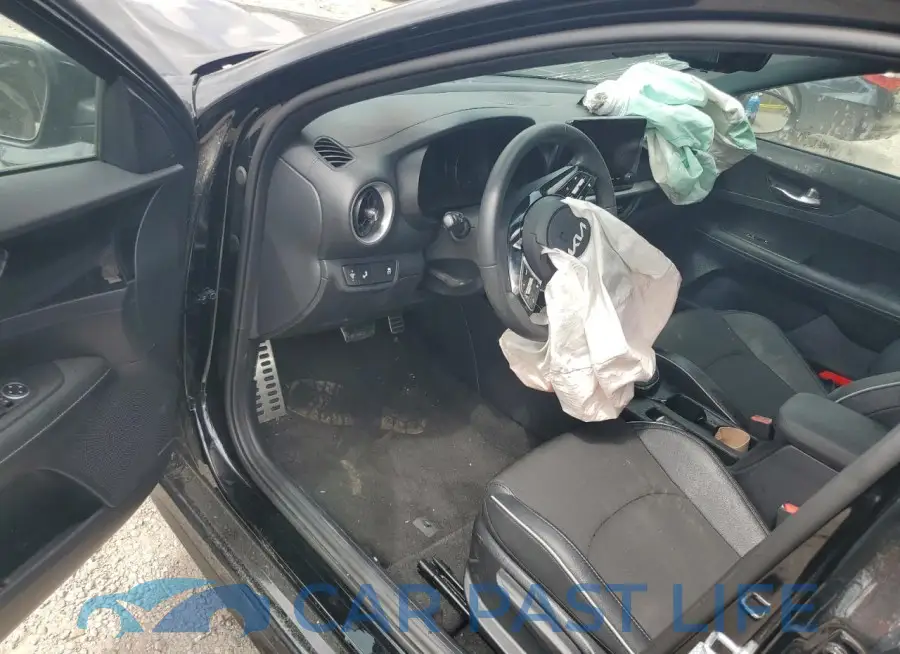 3KPF54AD9RE818187# 8