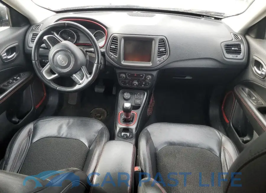3C4NJDDB5LT122219# 8