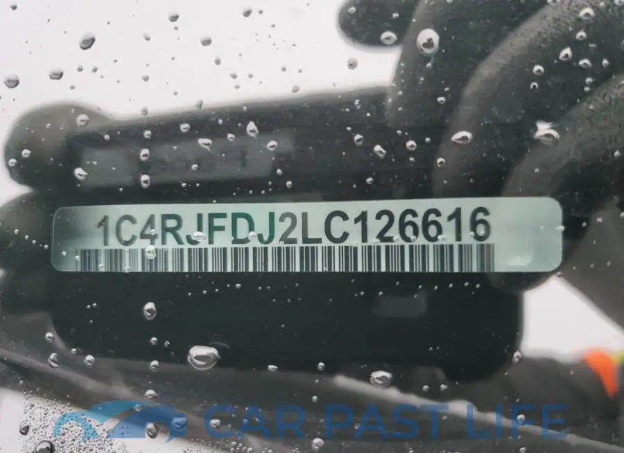 1C4RJFDJ2LC118693# 13