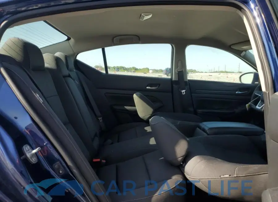 1N4BL4BV8NN303611# 10