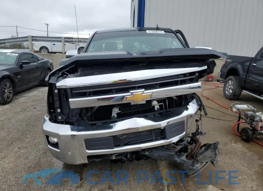 1GC2KWEG6JZ144175# 5