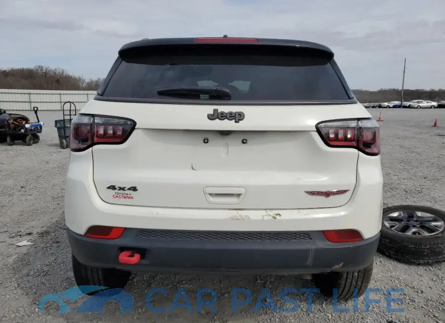 3C4NJDDB9JT451440# 6