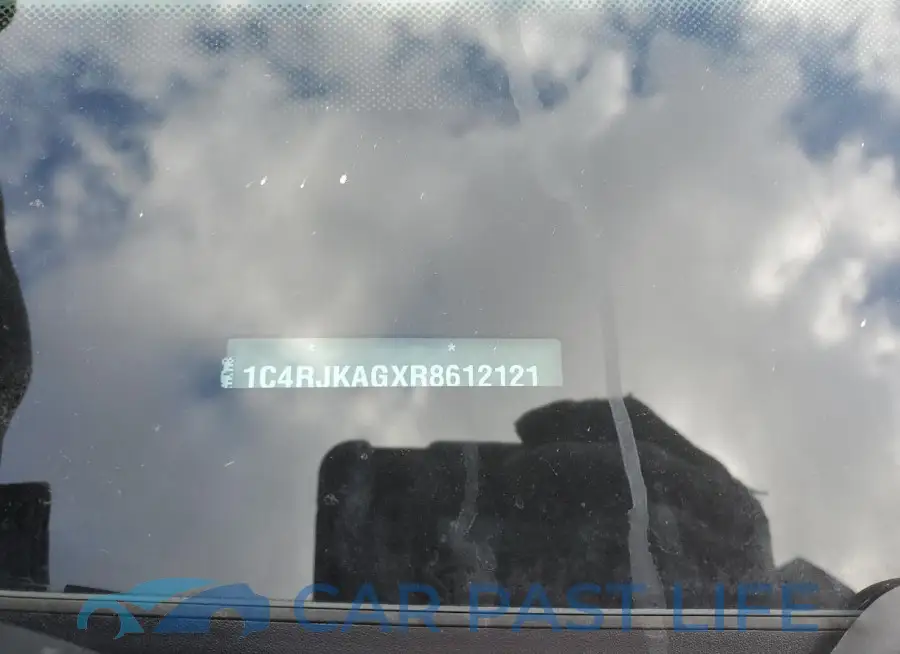 1C4RJKAGXR8612121# 12