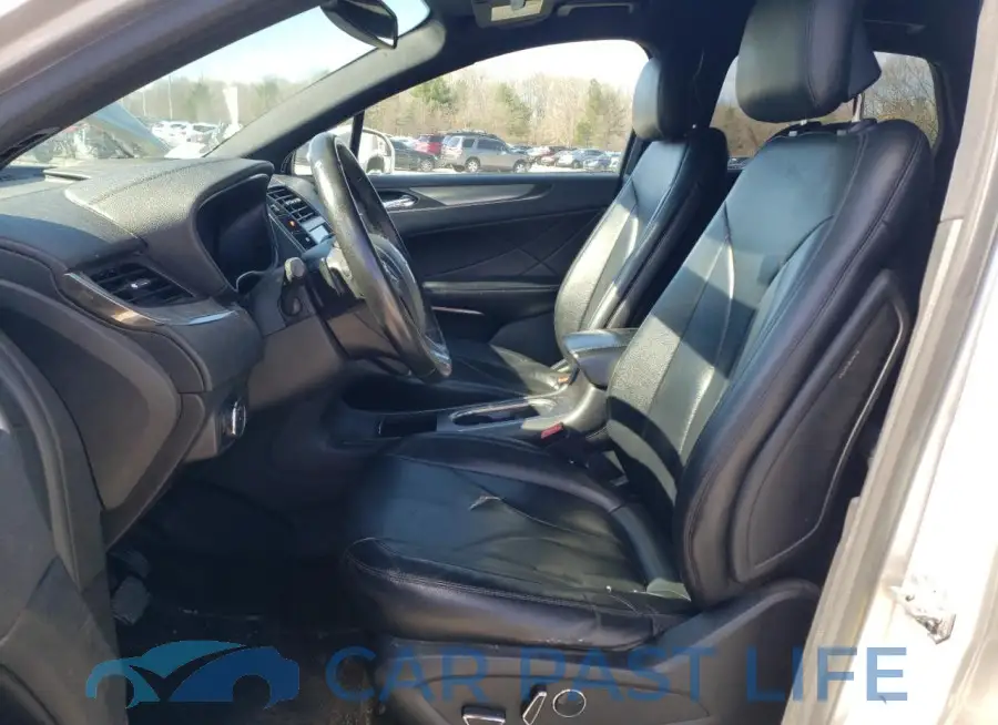 5LMCJ1D99GUJ10887# 7