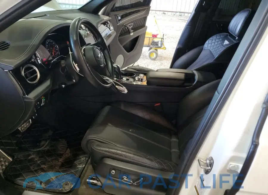 SJAAC2ZV6HC015698# 7