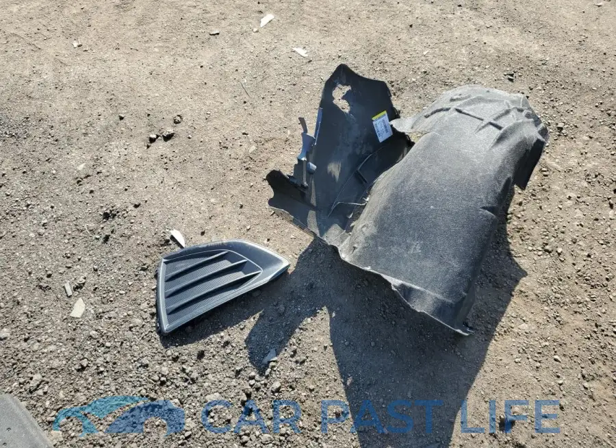 1G1BE5SM8K7120185# 12