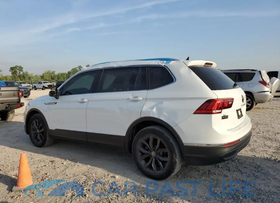 3VVNB7AX8RM013904# 2
