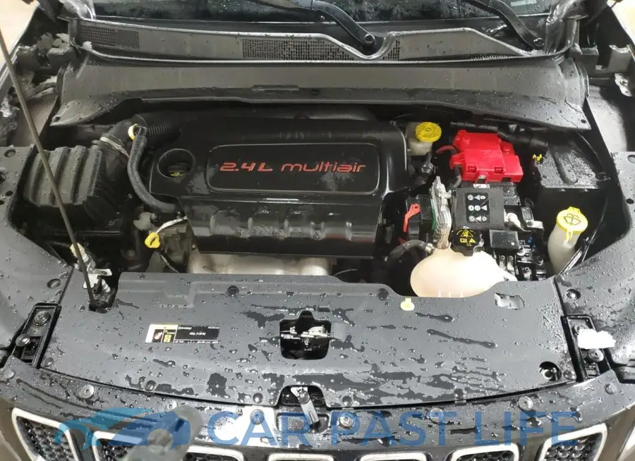 3C4NJDCB7LT216880# 12