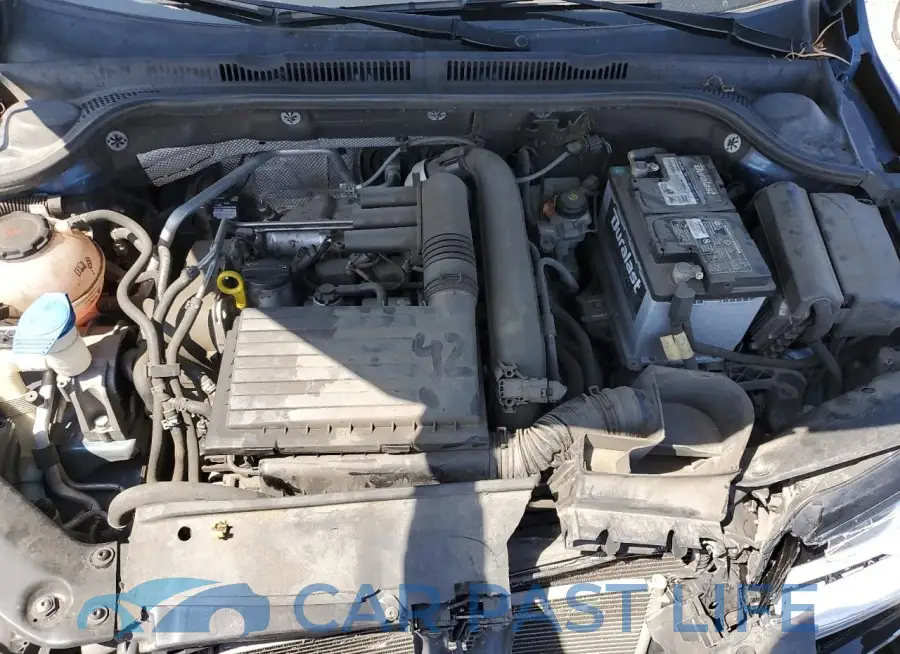 3VW2B7AJ7JM251872# 11