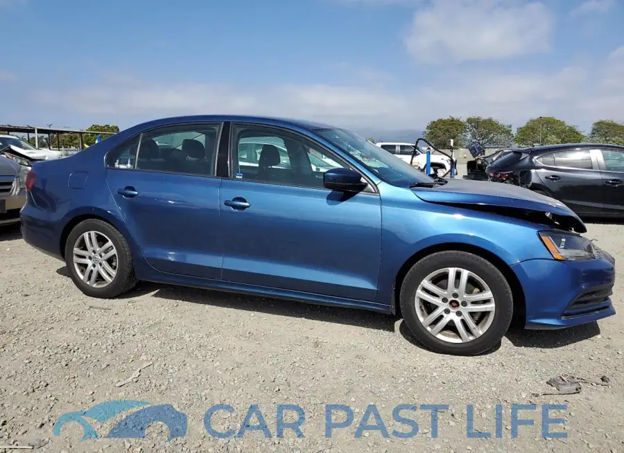 3VW2B7AJ7JM251872# 4