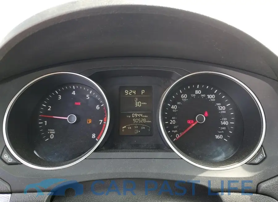 3VW2B7AJ7JM251872# 9
