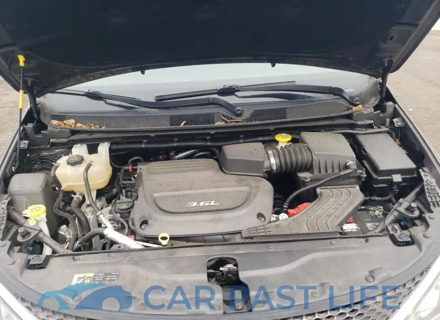 2C4RC1EGXHR635948# 12