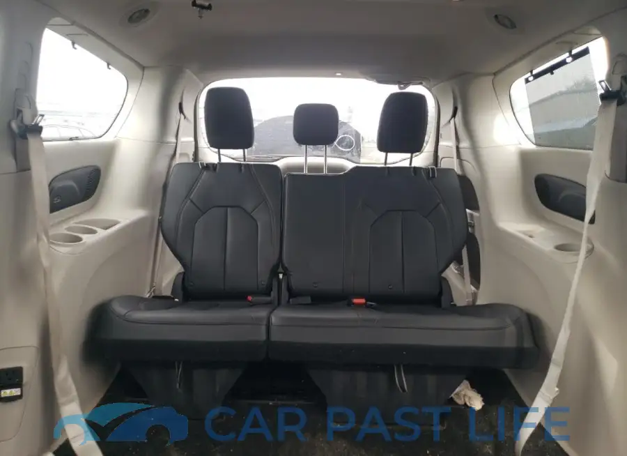 2C4RC1EGXHR635948# 10
