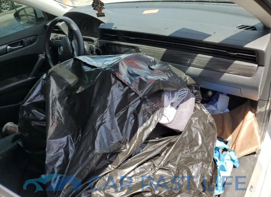 1VWMA7A32LC027684# 8