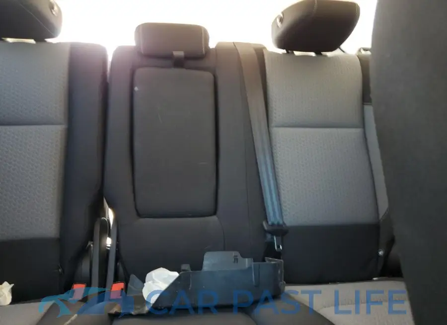 1FMCU0GD9KUB19635# 10