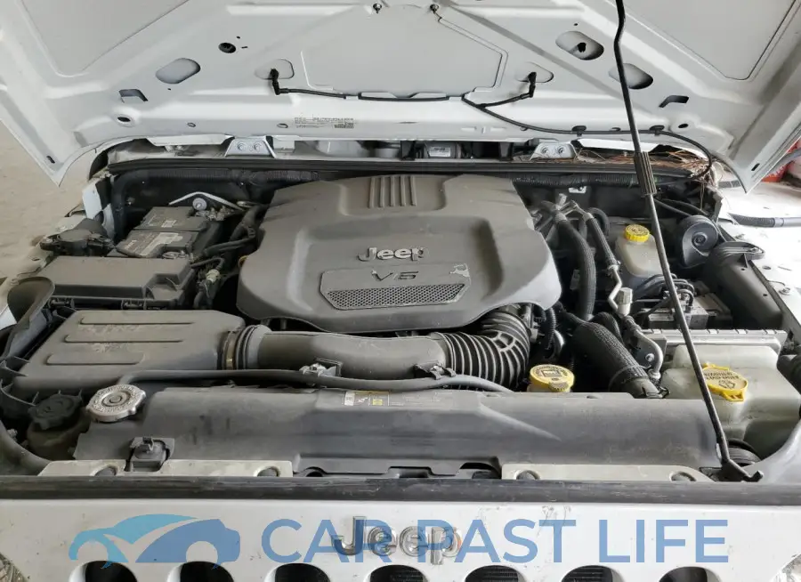 1C4BJWDG2JL813744# 11