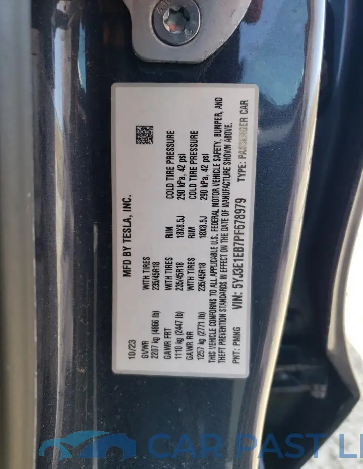 5YJ3E1EB7PF678979# 13
