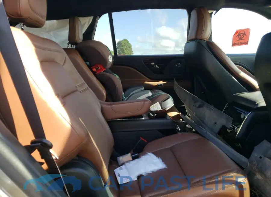5LM5J7WC7PGL10427# 11