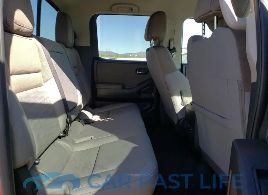 1N6ED1EK8PN610071# 10