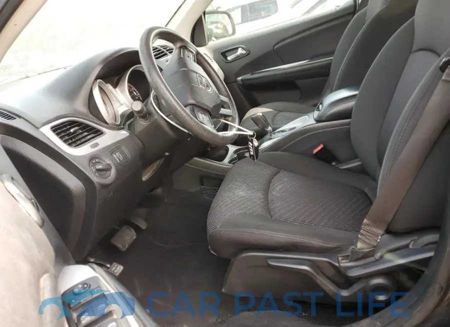 3C4PDCAB3KT803881# 7