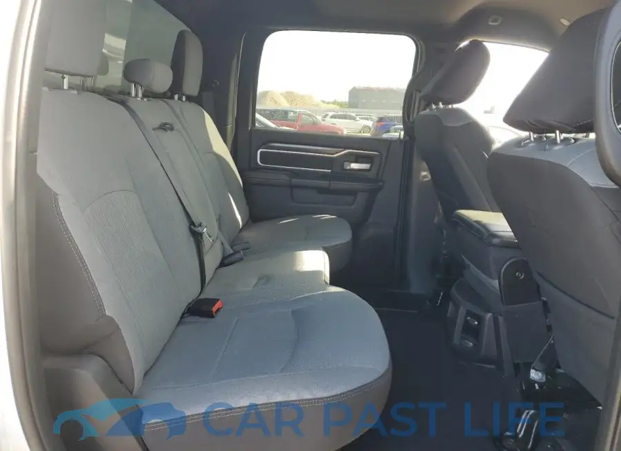 3C6UR5DL5RG338356# 10