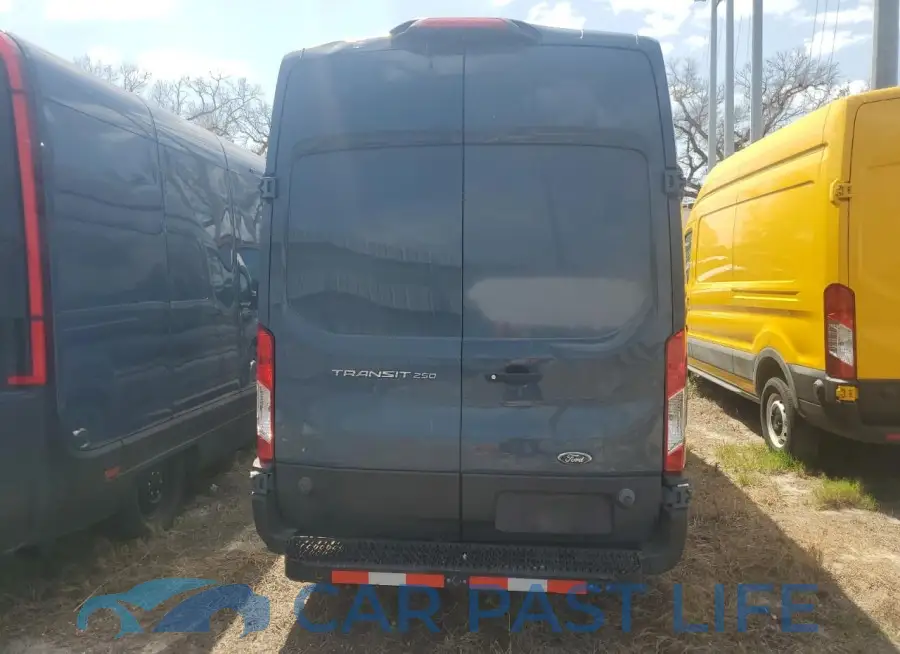 1FTYR3XM2KKB17542# 6
