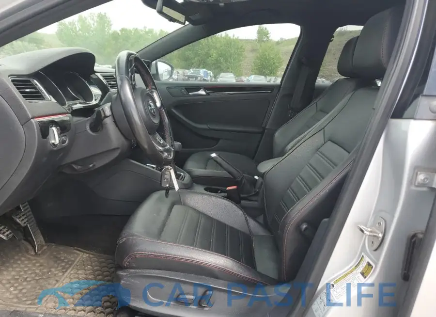 3VW5T7AJ8GM233559# 7