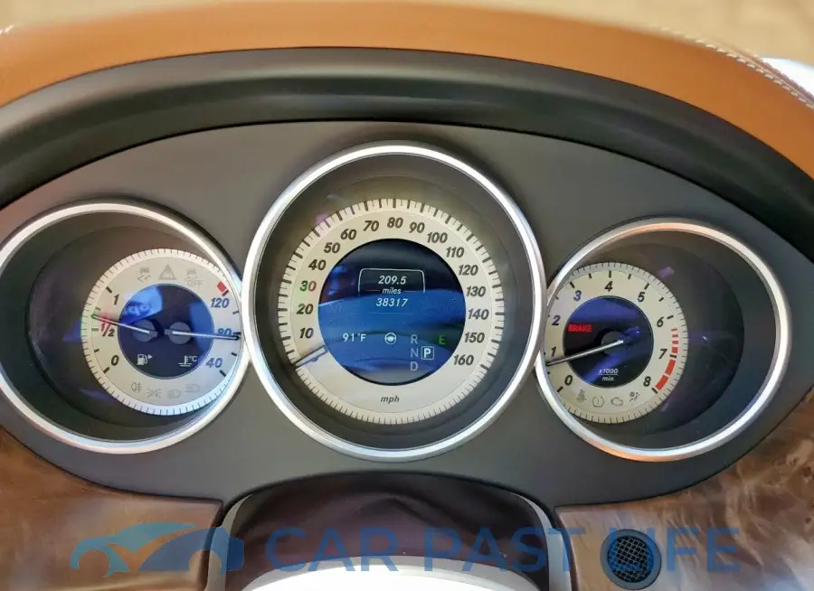 WDDLJ9BB8GA166788# 9
