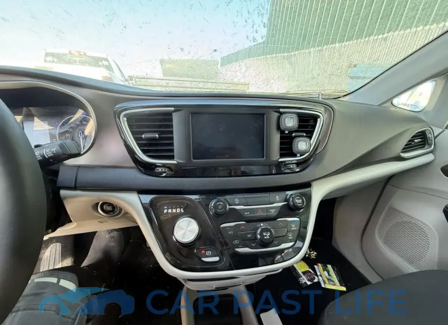 2C4RC1ZG6RR124068# 8