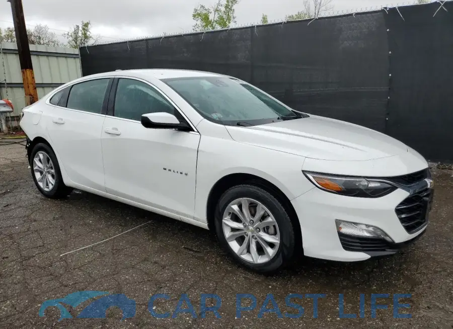 1G1ZD5ST6PF208352# 4